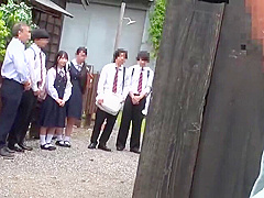 【JKレイプ】電車痴漢で凌辱強姦したロリ可愛い制服美少女とまさかの再会！野外露出で大量潮吹き失禁の辱め羞恥リモバイ責め