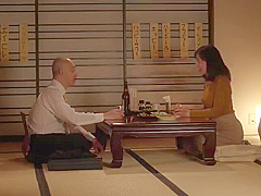 【人妻熟女】30年ぶりに学生時代の初恋相手と再会したエロ美熟女奥さん…不自由ない生活に飽きた美女が不倫に溺れて淫乱絶頂