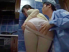 【人妻レイプ】自宅で業者のフリした鬼畜男に凌辱強姦されるエロ巨乳妻！逃げるも引きずり回して大量潮吹きする連続中出しレイプ